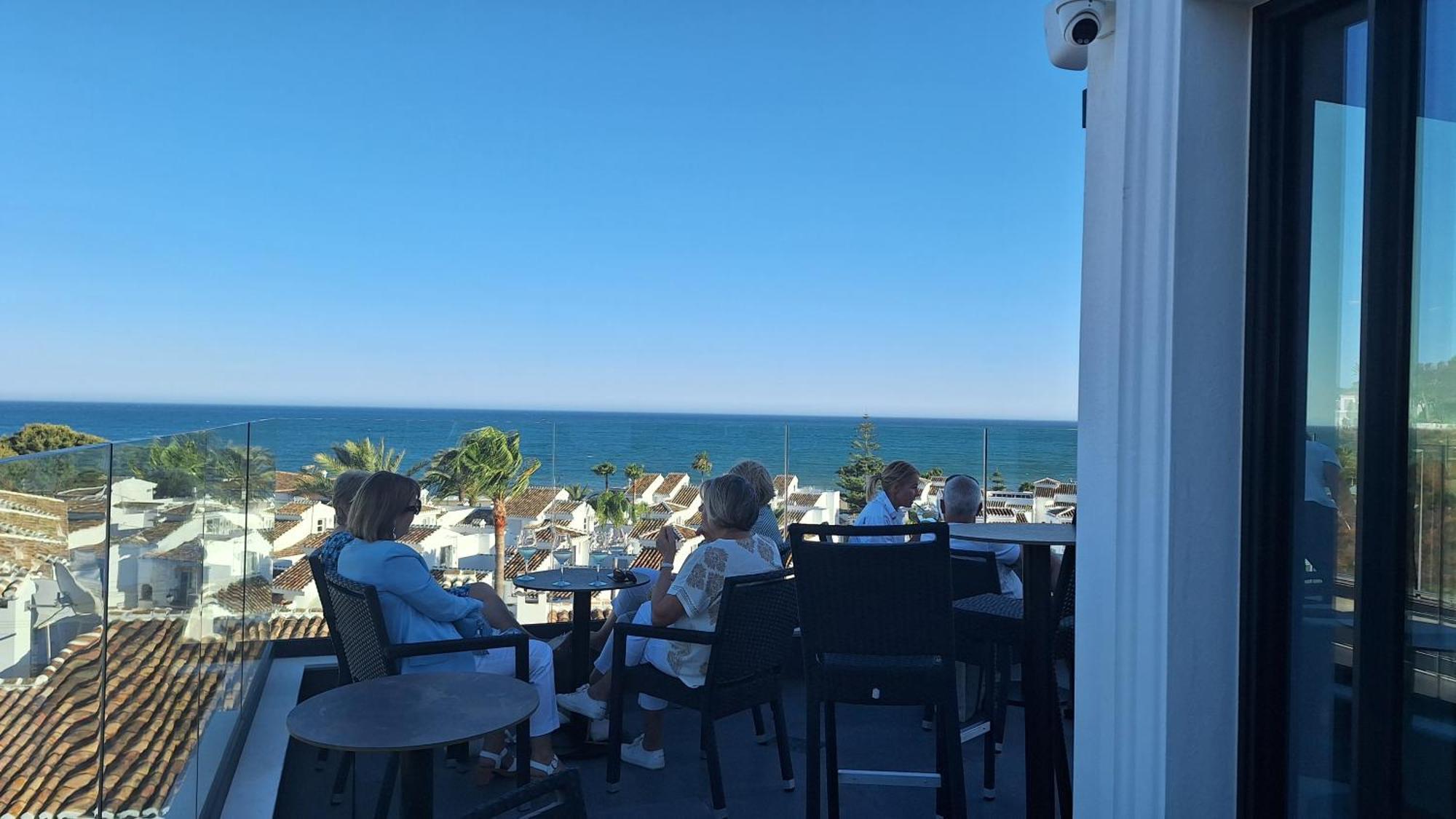 The Orange House Boutique Hotel And Upstairs Rooftop Bar Center Of La Cala De Mijas 100M From The Beach Buitenkant foto