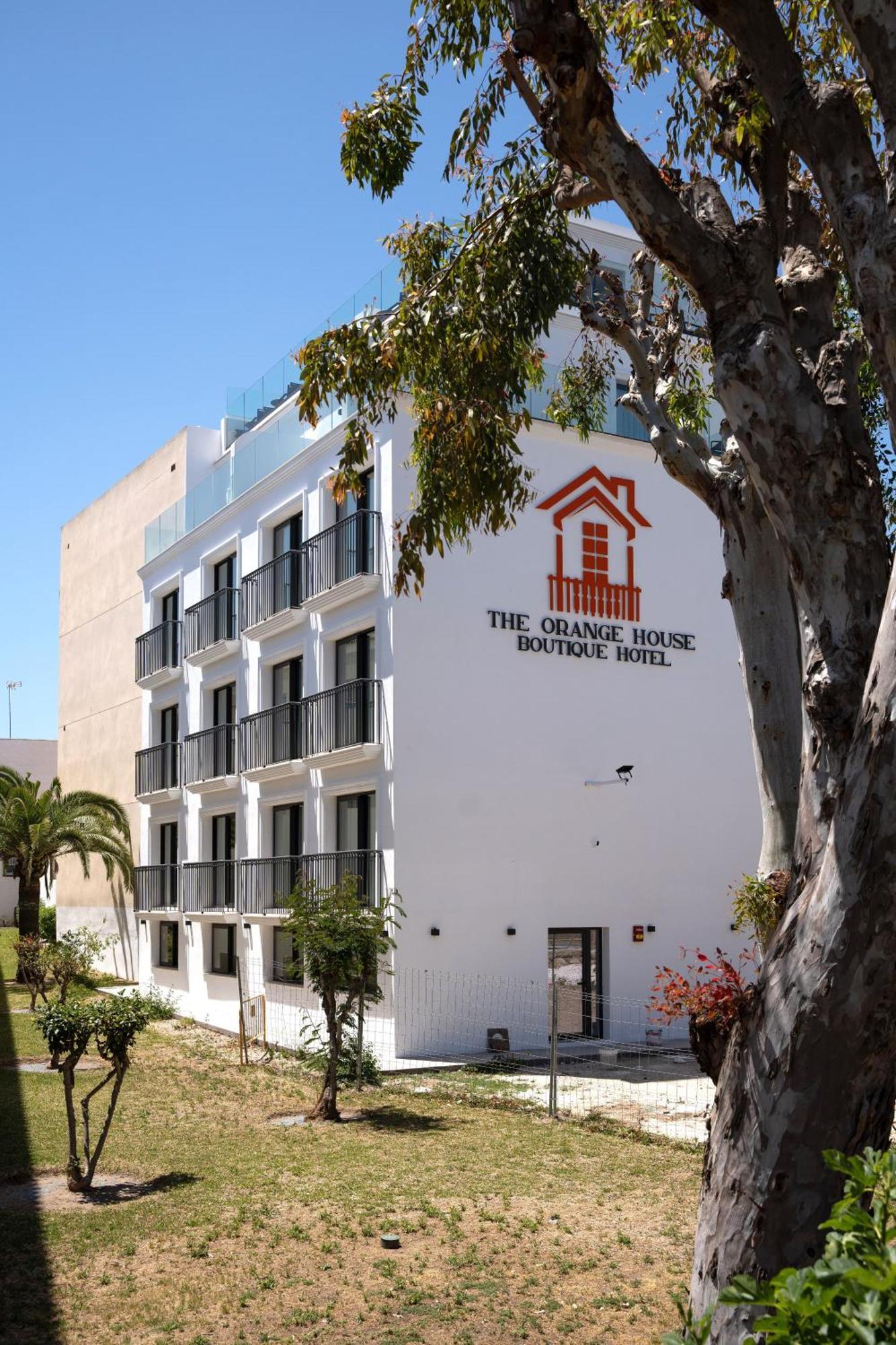 The Orange House Boutique Hotel And Upstairs Rooftop Bar Center Of La Cala De Mijas 100M From The Beach Buitenkant foto