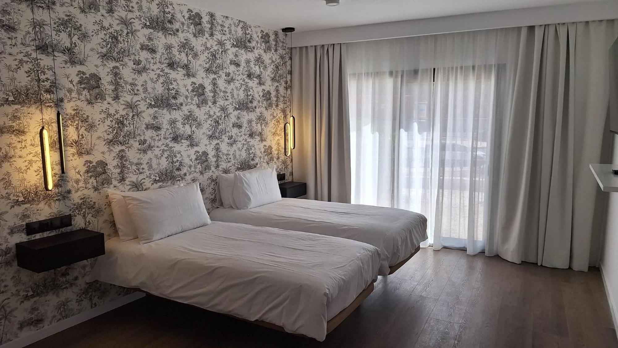 The Orange House Boutique Hotel And Upstairs Rooftop Bar Center Of La Cala De Mijas 100M From The Beach Kamer foto