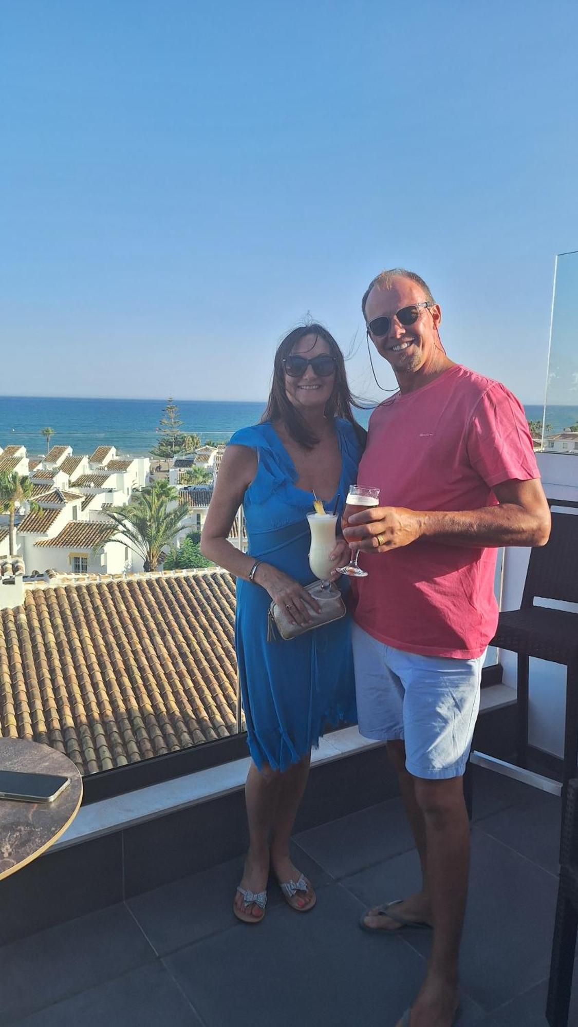 The Orange House Boutique Hotel And Upstairs Rooftop Bar Center Of La Cala De Mijas 100M From The Beach Buitenkant foto