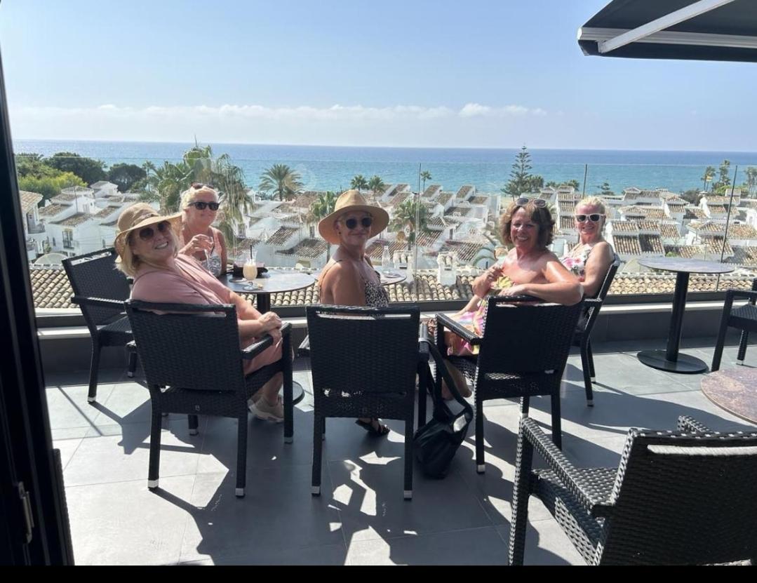 The Orange House Boutique Hotel And Upstairs Rooftop Bar Center Of La Cala De Mijas 100M From The Beach Buitenkant foto